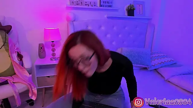 AmeliaRossi  online show from September 19, 6:06 am