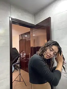 Snapshot of Isabela_Colins chatting on September 10, 12:04 pm Isabela Colins online show from September 10, 12:04 pm