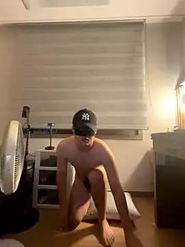 Snapshot of jdorraa1112 chatting on October 12, 12:39 pm jdorraa1112 online show from October 12, 12:39 pm