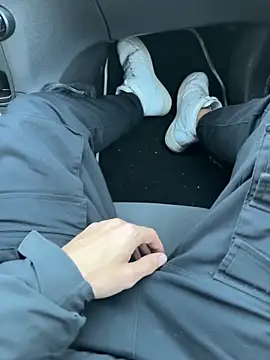 Manu97k online show from November 3, 6:29 am