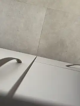 Manu97k online show from March 13, 1:05 pm