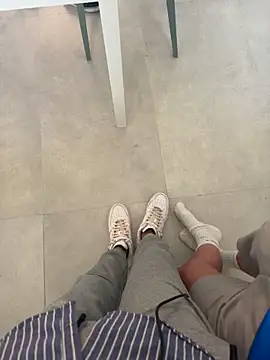 Manu97k online show from April 14, 6:46 pm