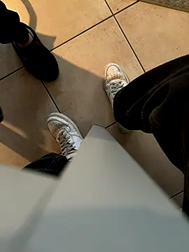 Manu97k online show from October 20, 2:17 pm