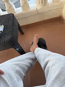 Manu97k online show from November 30, 9:10 am