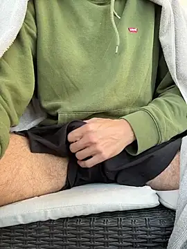 Manu97k online show from November 11, 8:20 am