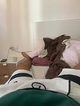 Manu97k online show from March 4, 12:46 pm