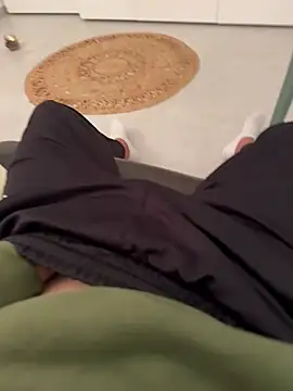 Manu97k online show from March 11, 9:53 pm