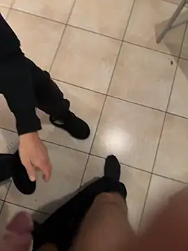 Manu97k online show from October 25, 7:58 pm