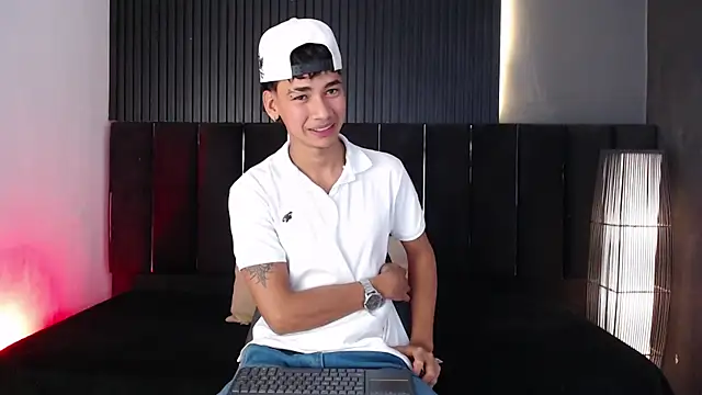 Dominic ghost online show from December 22, 4:56 am