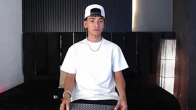Dominic ghost online show from December 21, 3:41 am