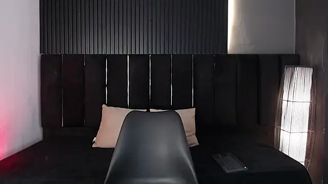 Snapshot of Dominic_ghost chatting on November 22, 10:41 pm Dominic ghost online show from November 22, 10:41 pm