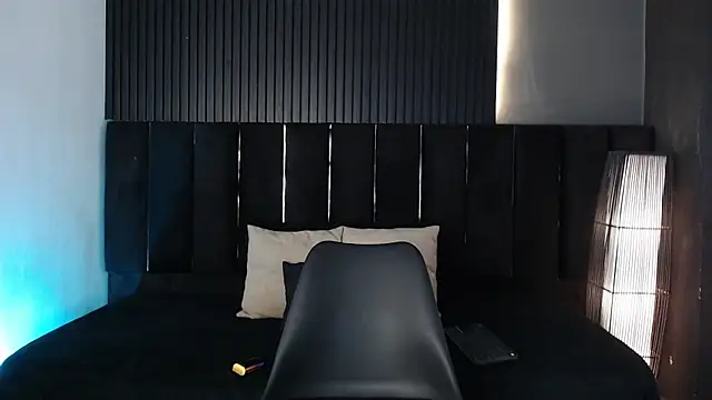 Snapshot of Dominic_ghost chatting on November 12, 12:26 am Dominic ghost online show from November 12, 12:26 am