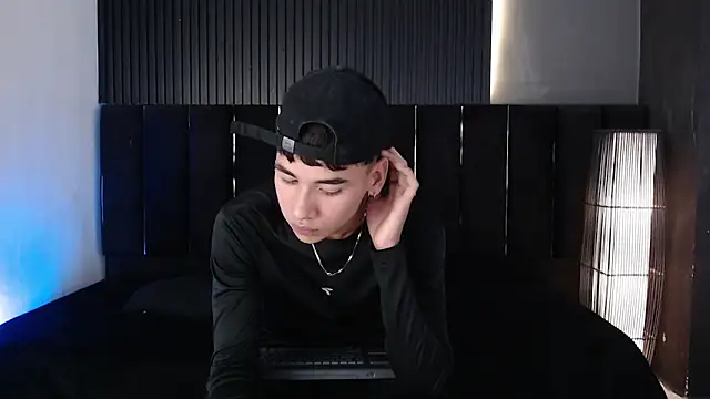 Dominic ghost online show from March 14, 3:23 am