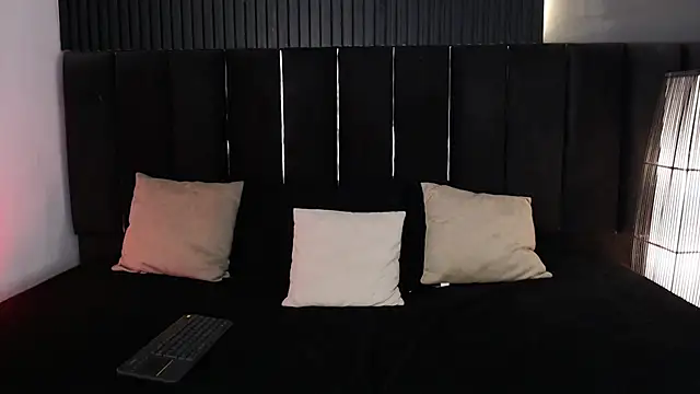 Dominic ghost online show from October 8, 11:05 pm