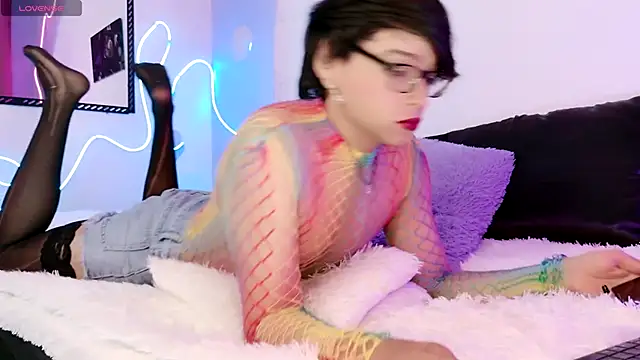 Snapshot of Dannyhot_ chatting on November 9, 3:32 am Dannyhot online show from November 9, 3:32 am