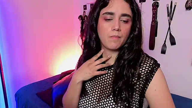 elowen halley1 online show from March 26, 6:39 pm