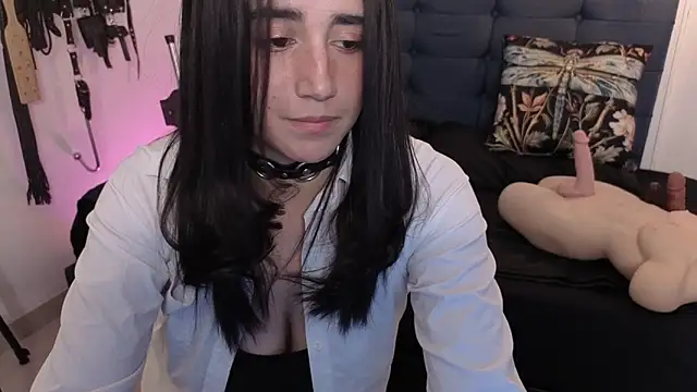 elowen halley1 online show from September 14, 6:52 pm