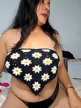 Snapshot of astridcollinsvip chatting on June 15, 6:13 am astridcollinsvip online show from June 15, 6:13 am