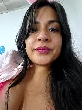 astridcollinsvip online show from April 2, 7:04 am