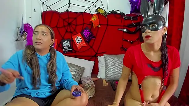 IsabelaANDalahia online show from October 22, 2:27 pm