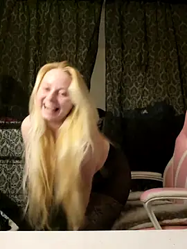 EmilyAngelUK online show from November 5, 12:36 am