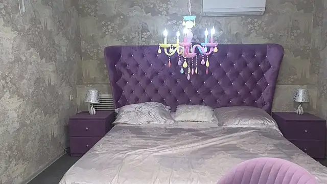 Eloisa Eliot online show from November 13, 3:49 pm