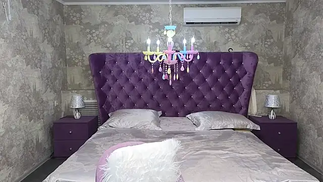 Eloisa Eliot online show from September 20, 2:22 pm