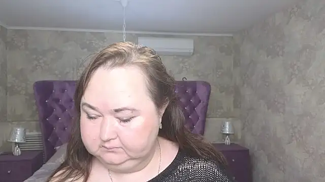 Eloisa Eliot online show from November 3, 4:32 pm