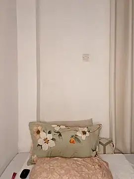 TinaFavourite online show from February 26, 8:31 pm