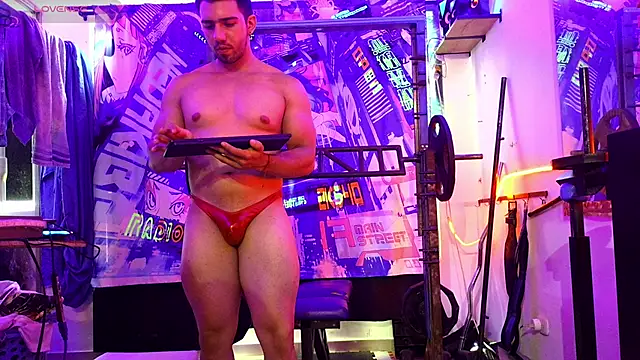 Liam forest  online show from April 12, 6:33 pm