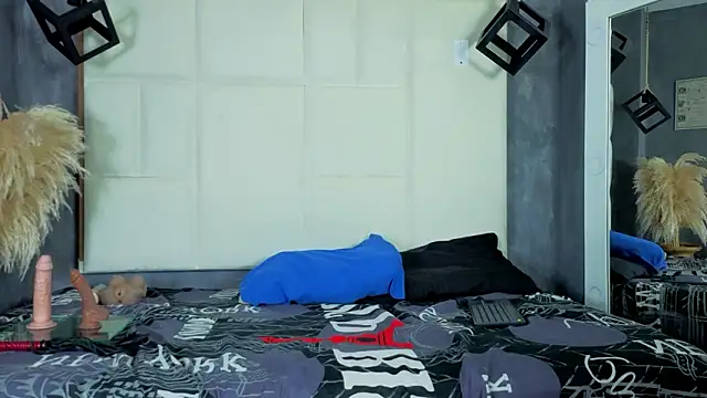 Liam forest  online show from February 9, 5:27 am