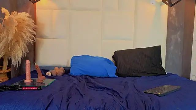 Liam forest  online show from February 1, 5:49 am