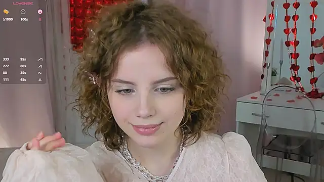 Snapshot of GabiMeshuggah chatting on February 13, 9:15 pm GabiMeshuggah online show from February 13, 9:15 pm