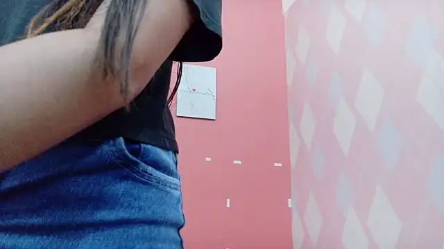 little beillis online show from October 28, 12:59 pm