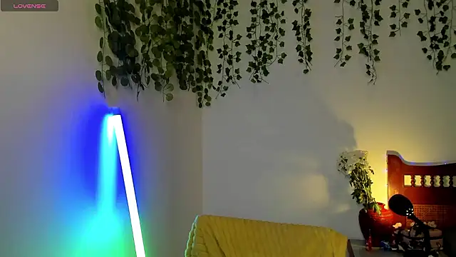 Ariana Spring online show from February 8, 2:04 pm