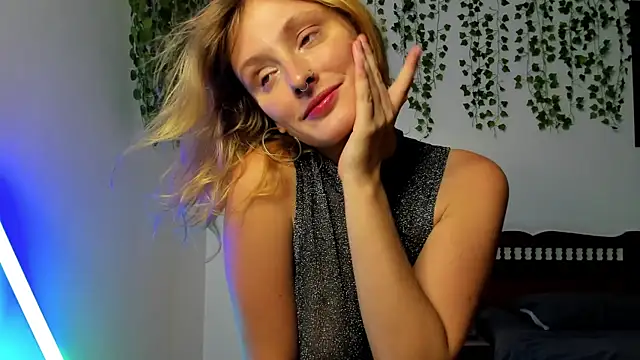 Ariana Spring online show from November 19, 12:38 pm