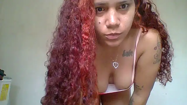 Snapshot of Daila_Lucia chatting on February 13, 1:00 pm Daila Lucia online show from February 13, 1:00 pm