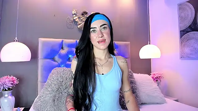 Snapshot of athziry_g chatting on November 5, 5:21 am athziry g online show from November 5, 5:21 am