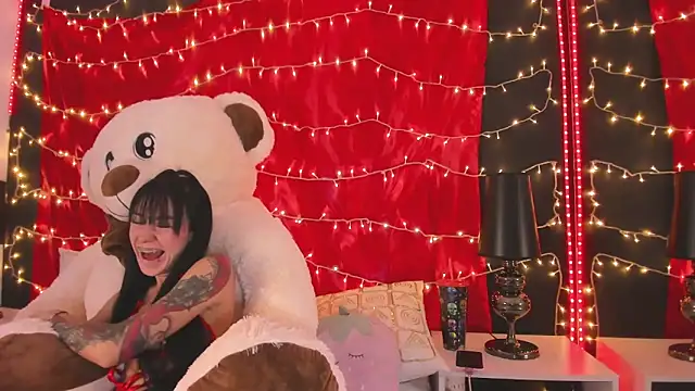 Snapshot of athziry_g chatting on February 13, 9:59 pm athziry g online show from February 13, 9:59 pm