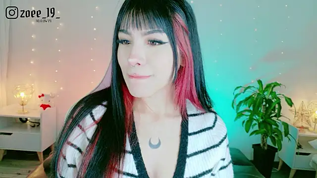 cuteezoe online show from April 10, 4:41 am