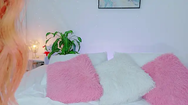 cuteezoe online show from March 10, 2:59 am