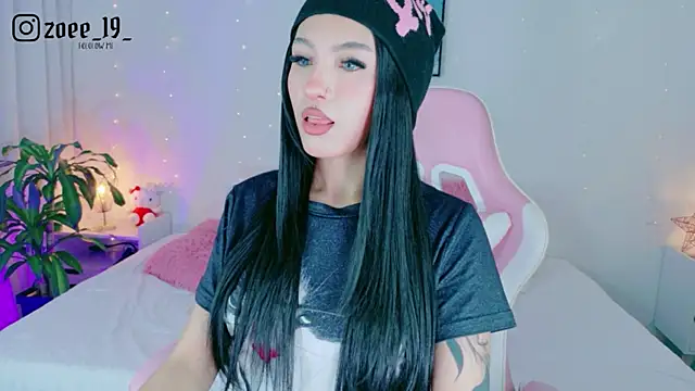 cuteezoe online show from March 17, 3:31 am