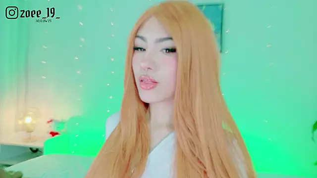 cuteezoe online show from April 18, 4:15 am