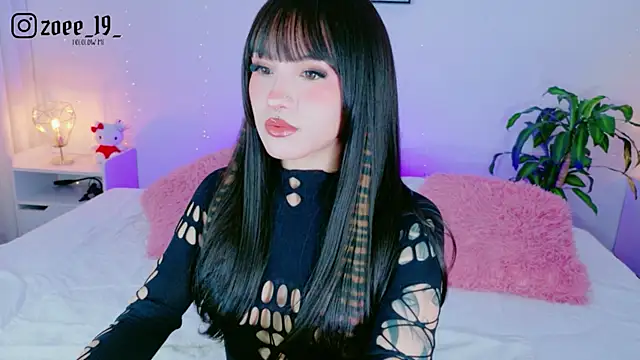 cuteezoe online show from March 25, 4:01 am