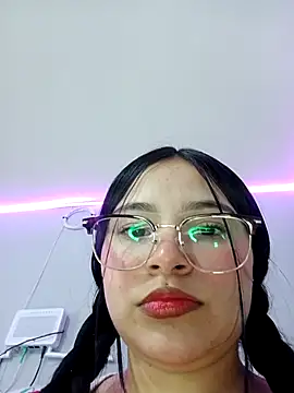 Anne Mia online show from November 28, 9:31 am