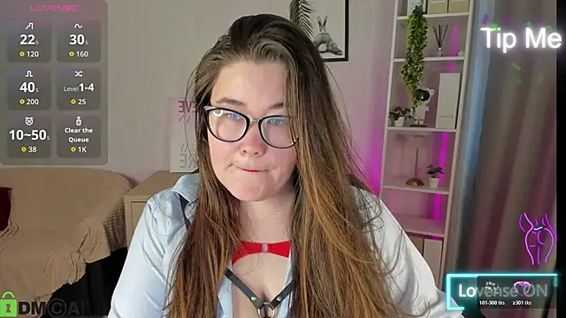 Tara Torres online show from November 10, 9:03 am