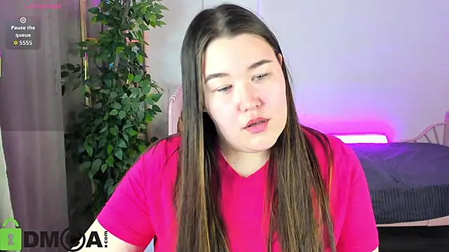 Tara Torres online show from December 3, 9:09 am