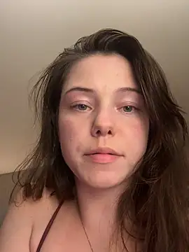lilbbyily online show from April 21, 2:14 am