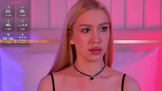 VelvetHell online show from October 9, 3:40 am