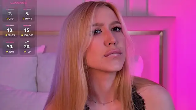 VelvetHell online show from November 1, 3:46 am